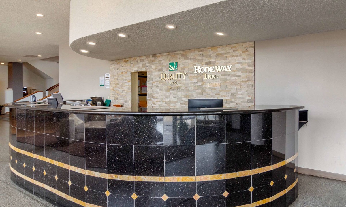Jefferson Park Hotel | Inn at the Highland Denver Downtown