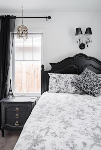 Colorado Springs Villa | Ivywild Boutique Cottage