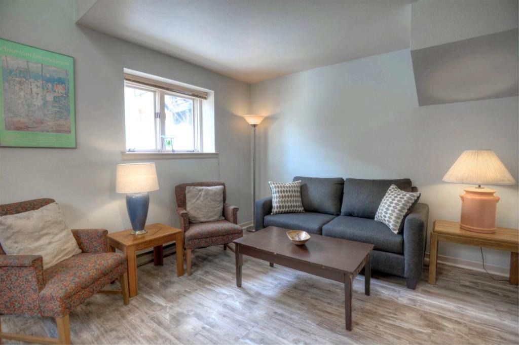 Historic Downtown Durango House | Jarvis Condo 208