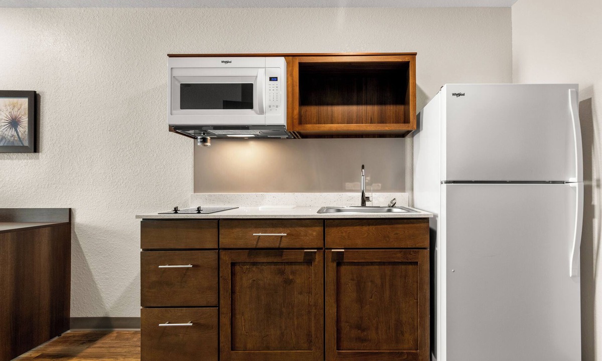 Dupont House | Just northeast of downtown: stay, work, relax: Relaxing Stay w/Full Kitchen, Workspace, & Free Parking