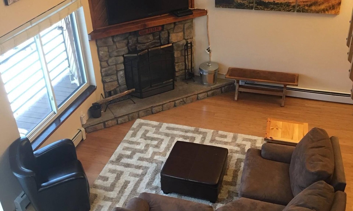 Wildernest Condo | Kick Back in this Family-friendly Retreat with Mountain Views!