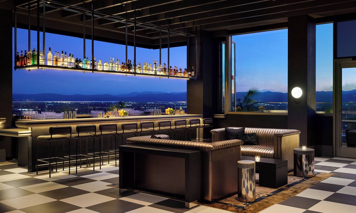 Southmoor Park Hotel | Kimpton Claret Hotel by IHG
