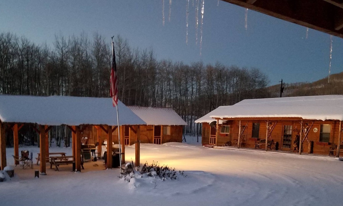 Cedaredge Cabin | Kiser Creek Cabins