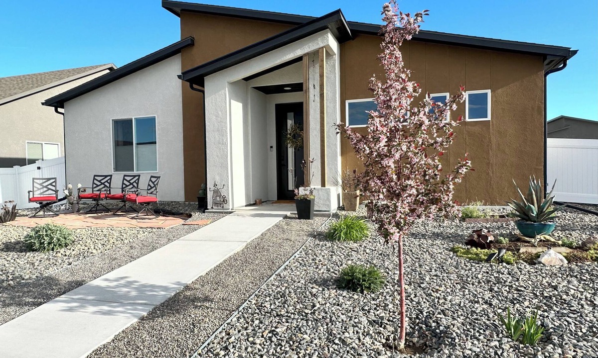 Fruita House | Kokopelli House - Modern Retreat in Fruita Desert