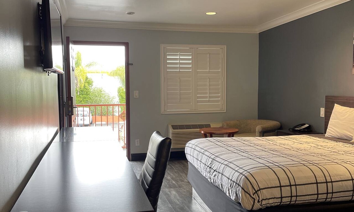 Lamanda Park Hotel | La Casa Inn