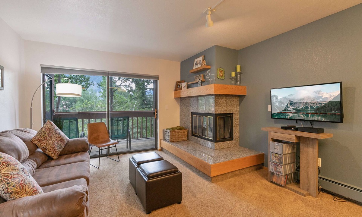 Lagoon Townhome | Frisco
