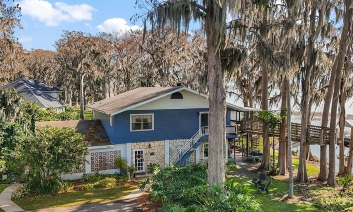 Eustis House | Lake Eustis Waterfront Sunset House 3/2 Amazing Views! Boat Dock Available!