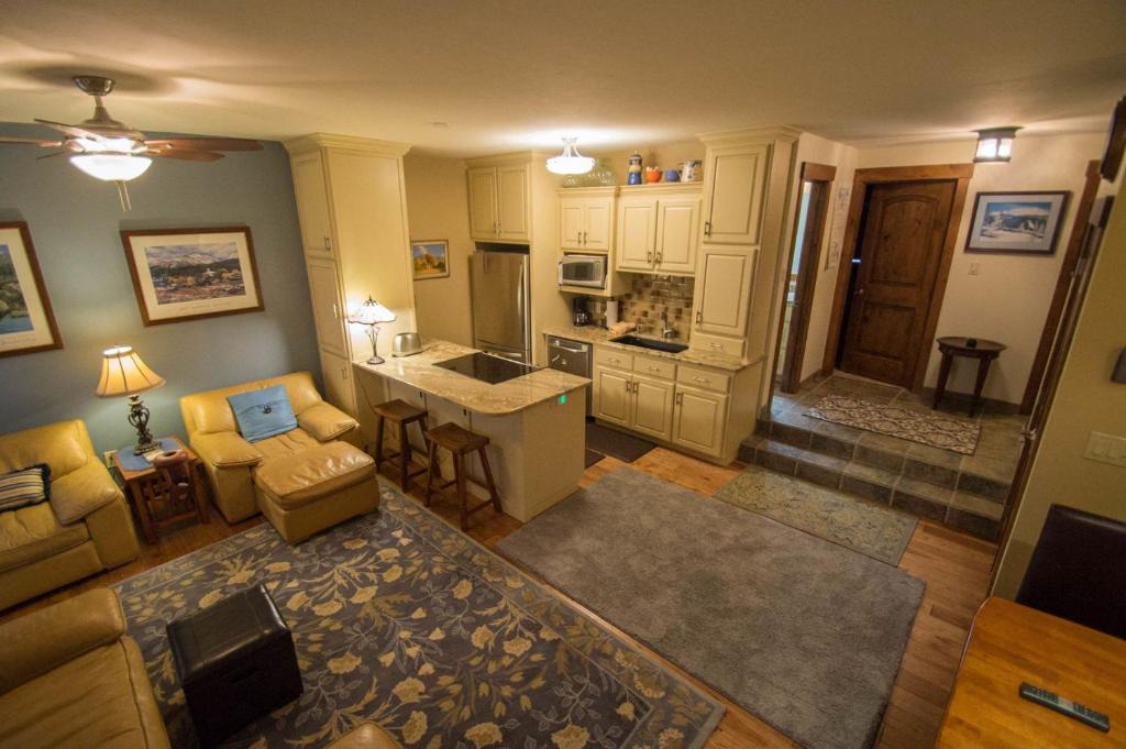 Summit Cove House | Lake Haus #C9 by Book by Owner