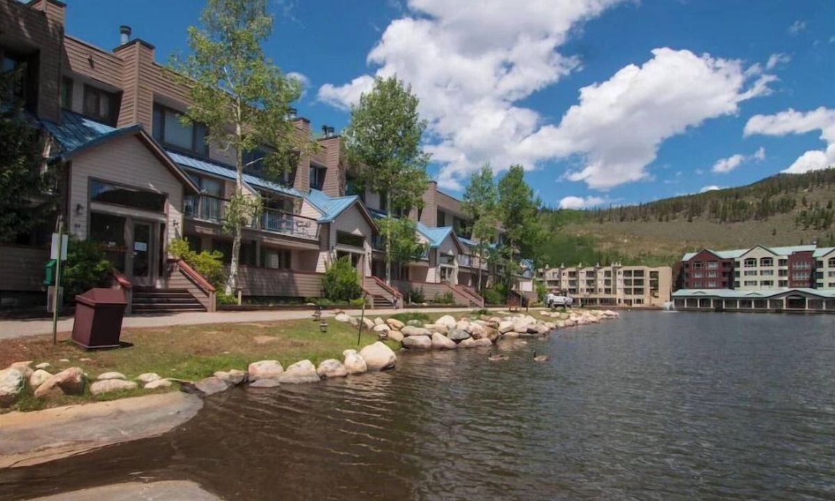 Lakeside Village Condo | Lakeside, Ski Condo with Amazing Views, Quiet, Family-Friendly