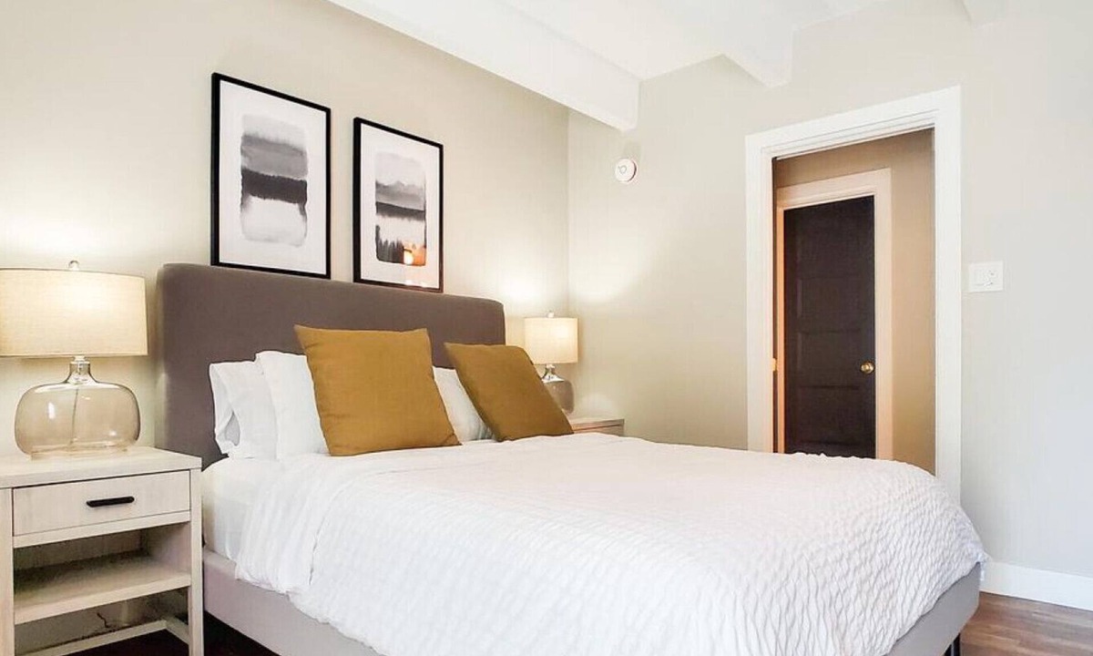 Congress Park Apartment | Landing at Black Swan - 1 Bedroom in Congress Park