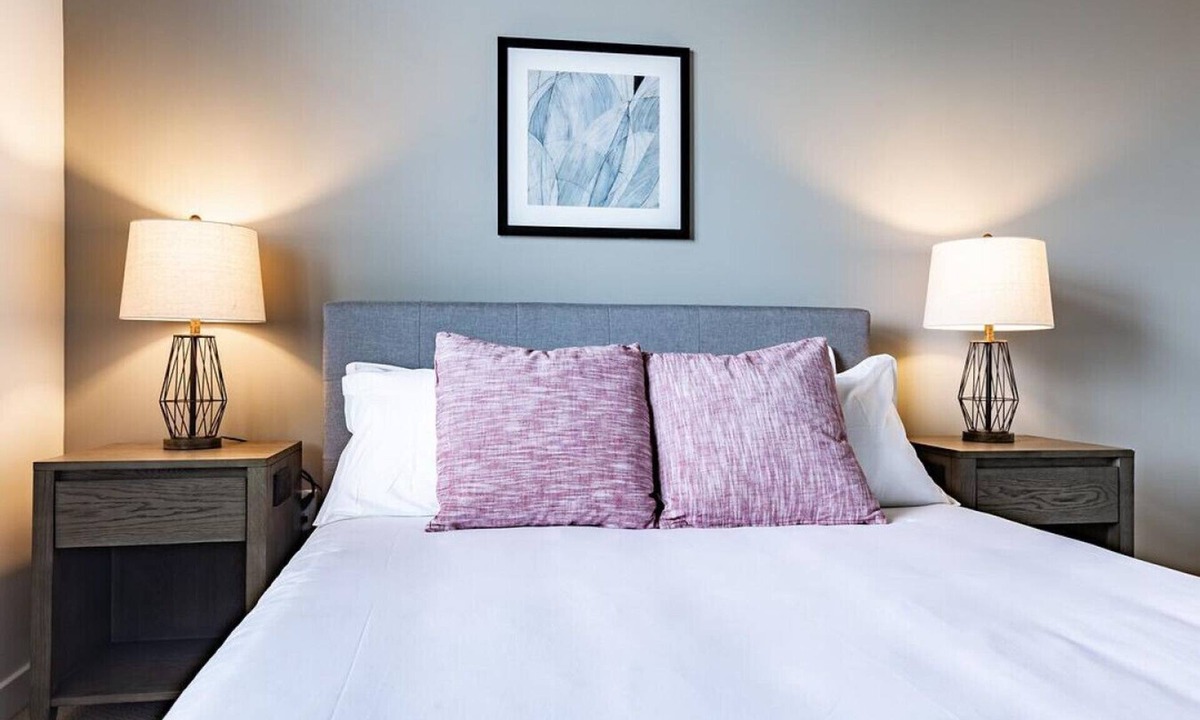 University Park Apartment | Landing at One Observatory Park - 1 Bedroom in South Denver