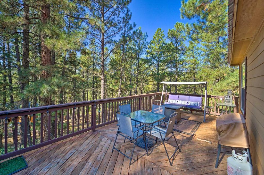 Forest Lakes House | Lazy Bear Den about 9 Mi to Vallecito Reservoir