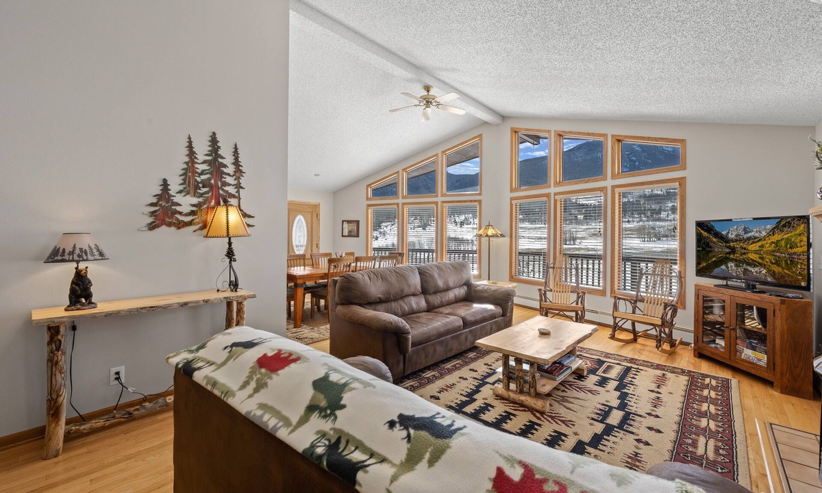 Lily Mountain Lodge Estes Park | Estes Park