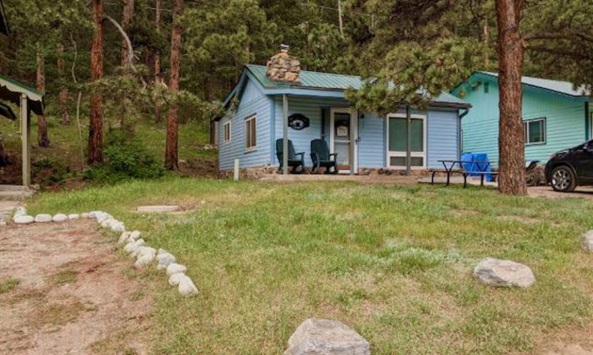 Bailey Cottage | Little Bit of Paradise