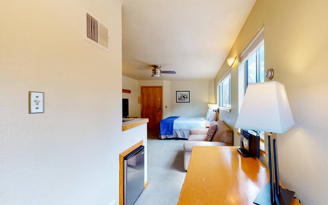 West End Cabin | Lodge ∙ 3 guests