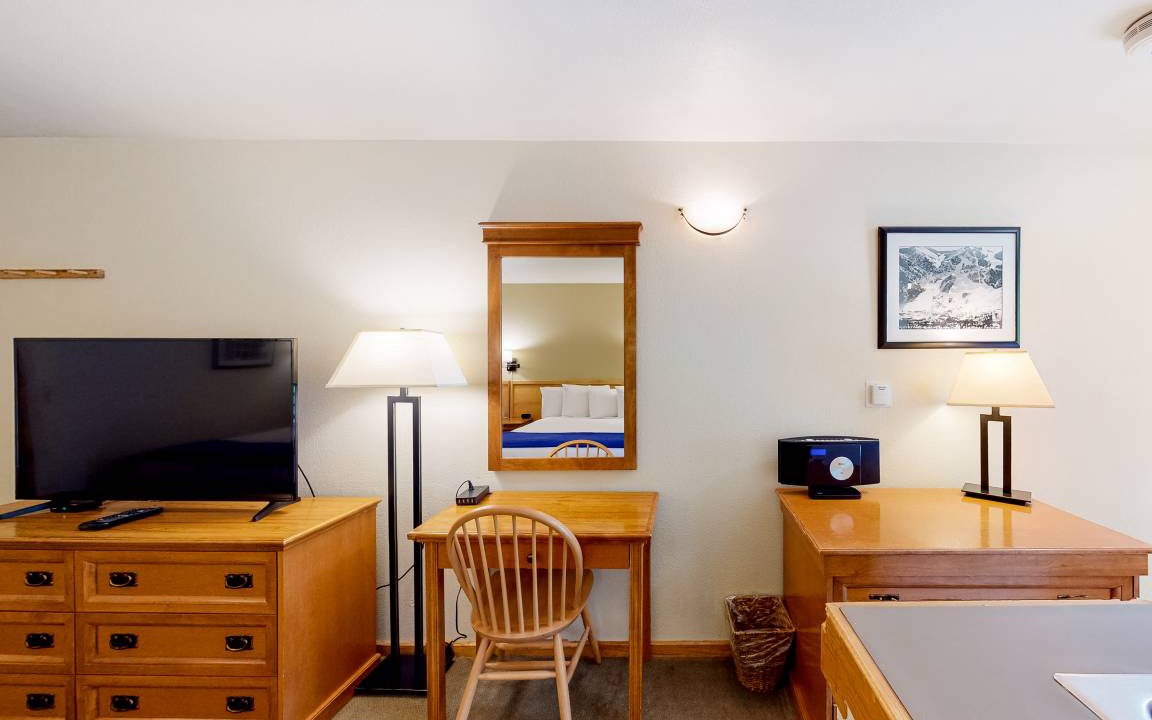 West End Cabin | Lodge ∙ 4 guests