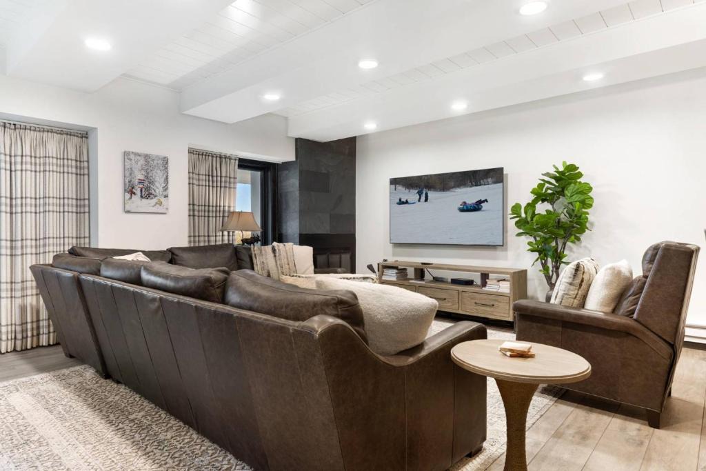 Avon House | Lodge at 100 W Beaver Creek Blvd 605