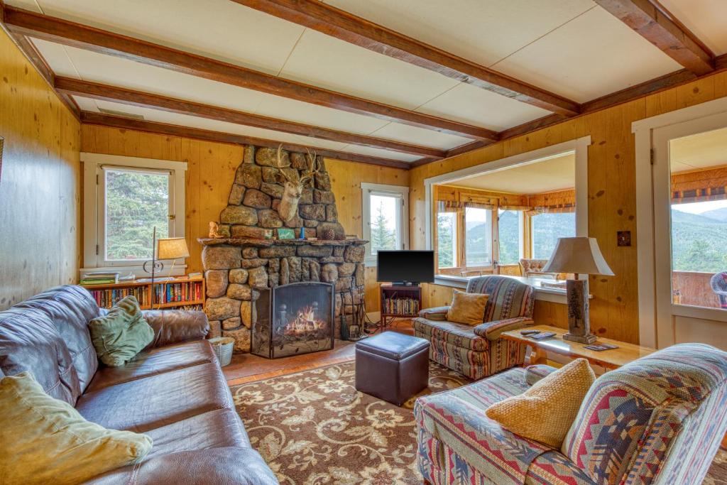 Estes Park House | Longs Peak Cabin