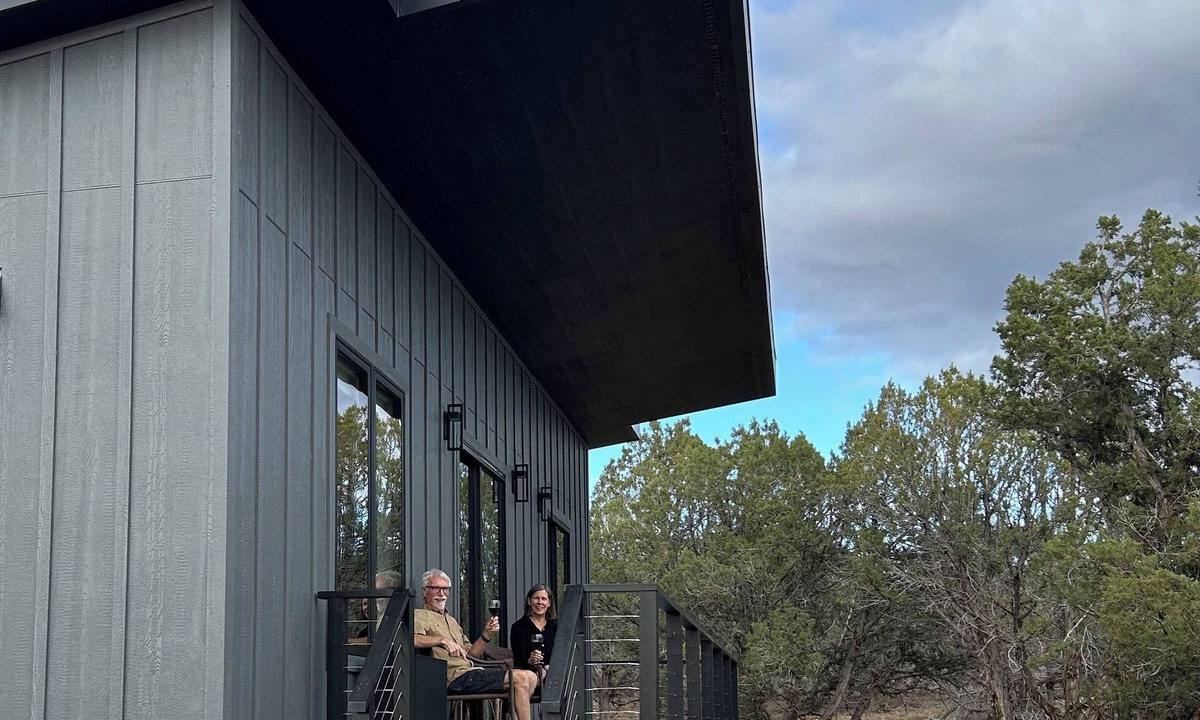 Cedaredge Cottage | Lost Buck Resort - A modern cottage surrounded by native trees & beautiful view