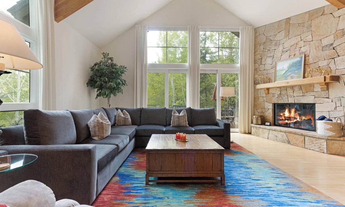 Avon House | Lovely 4 Bedroom Private House on Holden Road in Beaver Creek Village