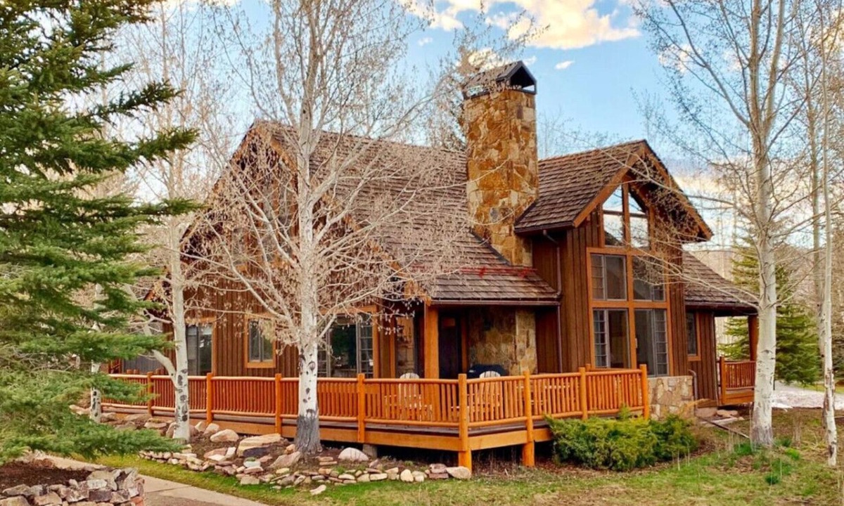 Cordillera House | Luxurious Cordillera Estate 5 BR, Private Hot Tub