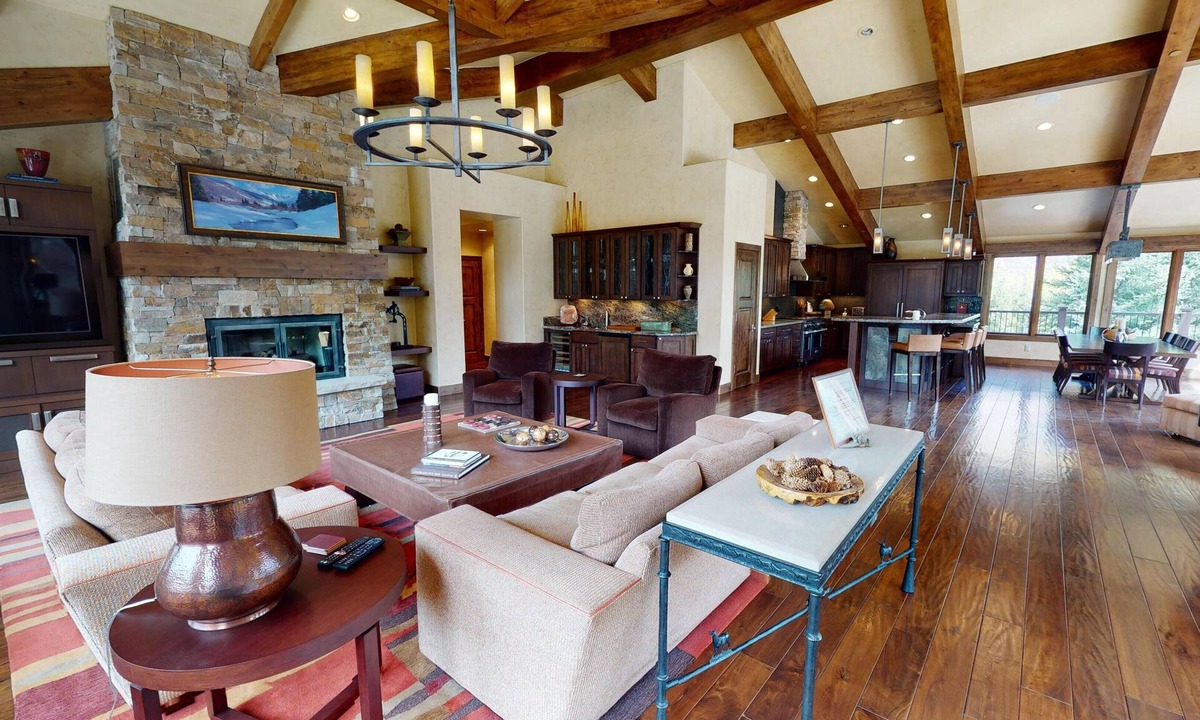 Vail Condo | Luxurious Three Bedroom + Den Penthouse