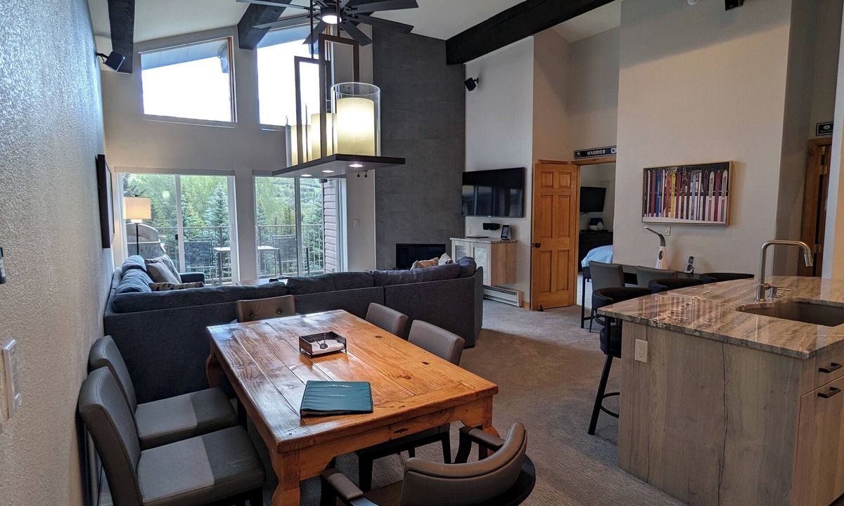 Avon Condo | Luxury Condo w/FREE WiFi, Parking, Heated Pool, Hot Tubs, Skier Shuttle