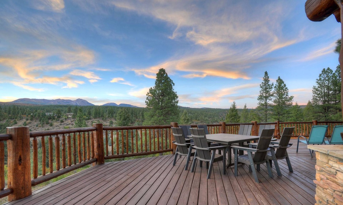 Durango West House | Luxury Log home on 40 Acres - Awesome Views and Decks - 7 Min to Durango