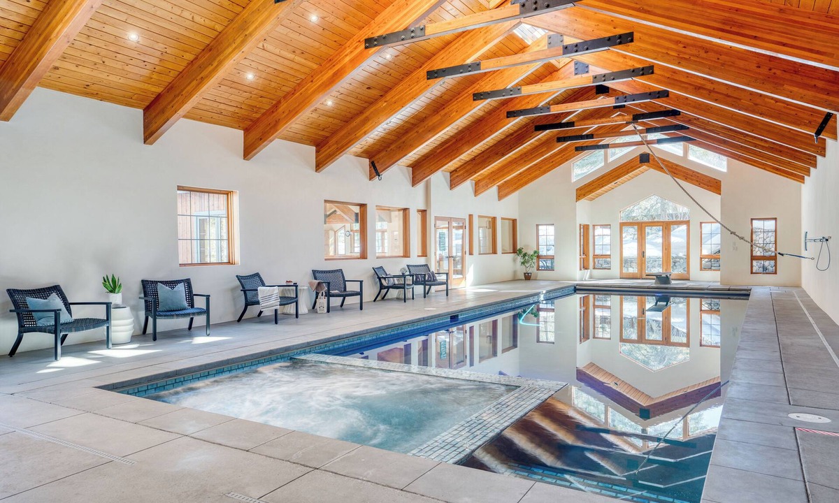 Lakeside Village House | Luxury Mountain Estate w/Indoor Pool, Gym & Hot Tub Near Keystone | Sleeps 21