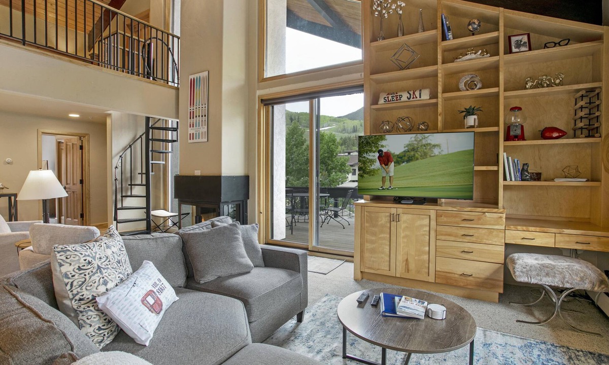 Vail Condo | Luxury Penthouse in Vail Village | Creekside