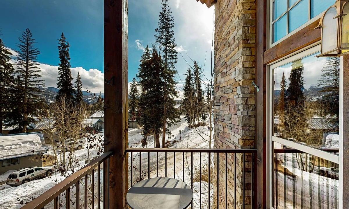 Purgatory Condo | Luxury Ski-In/Ski-Out Home w/Fireplace, Jetted Tub, & Shared Pools/Hot Tubs
