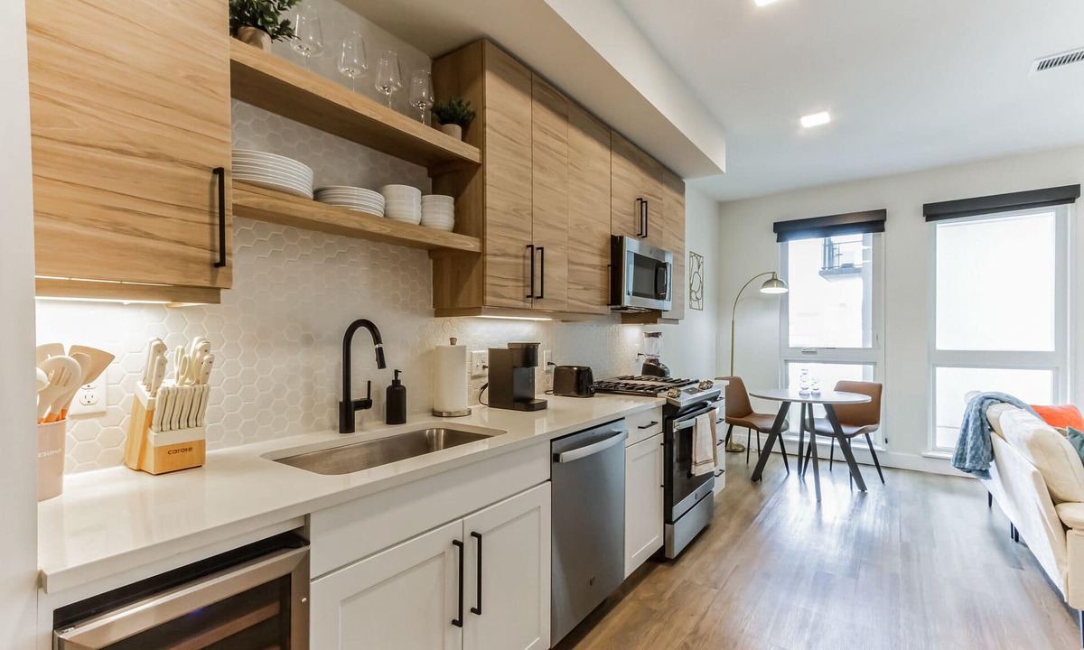 Uptown Apartment | Luxury Studio, Gym, Spa, Garage Parking, Safe 314