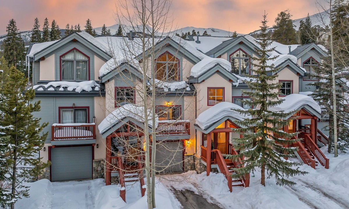 Peak 8 House | Luxury w/Mountain Views + Ski-in/Ski-out - Pines 75 Townhome