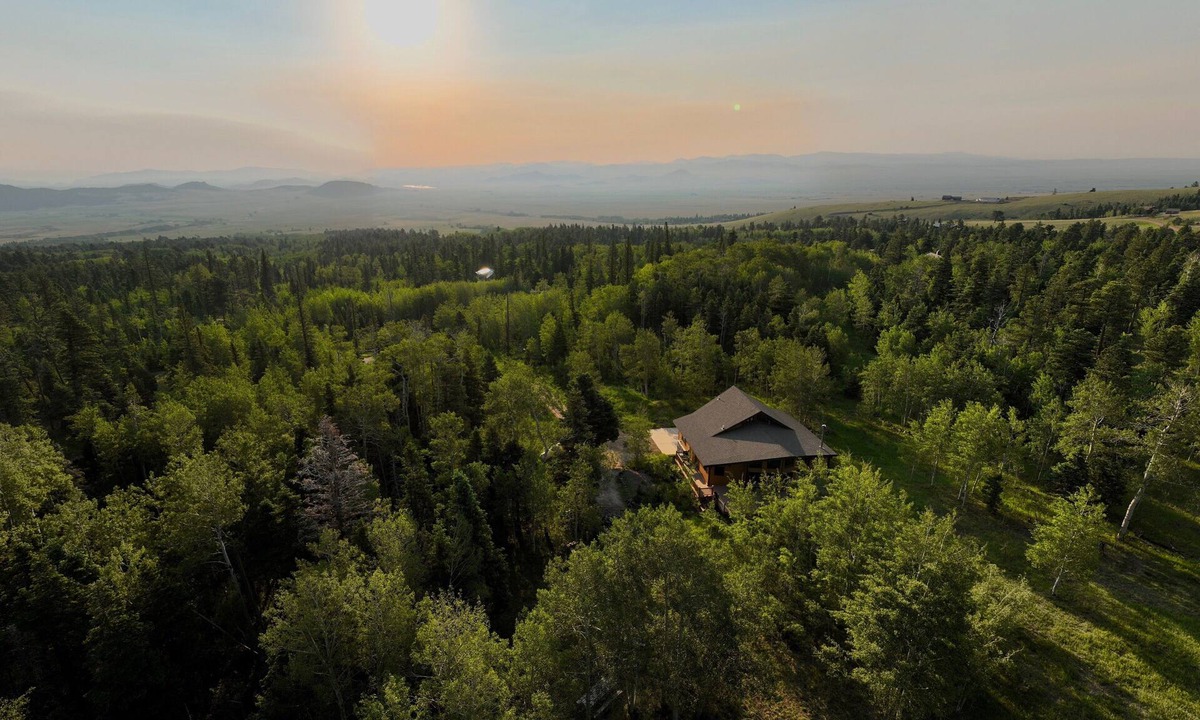 Westcliffe House | Magical Cabin below the Sangre de Cristos