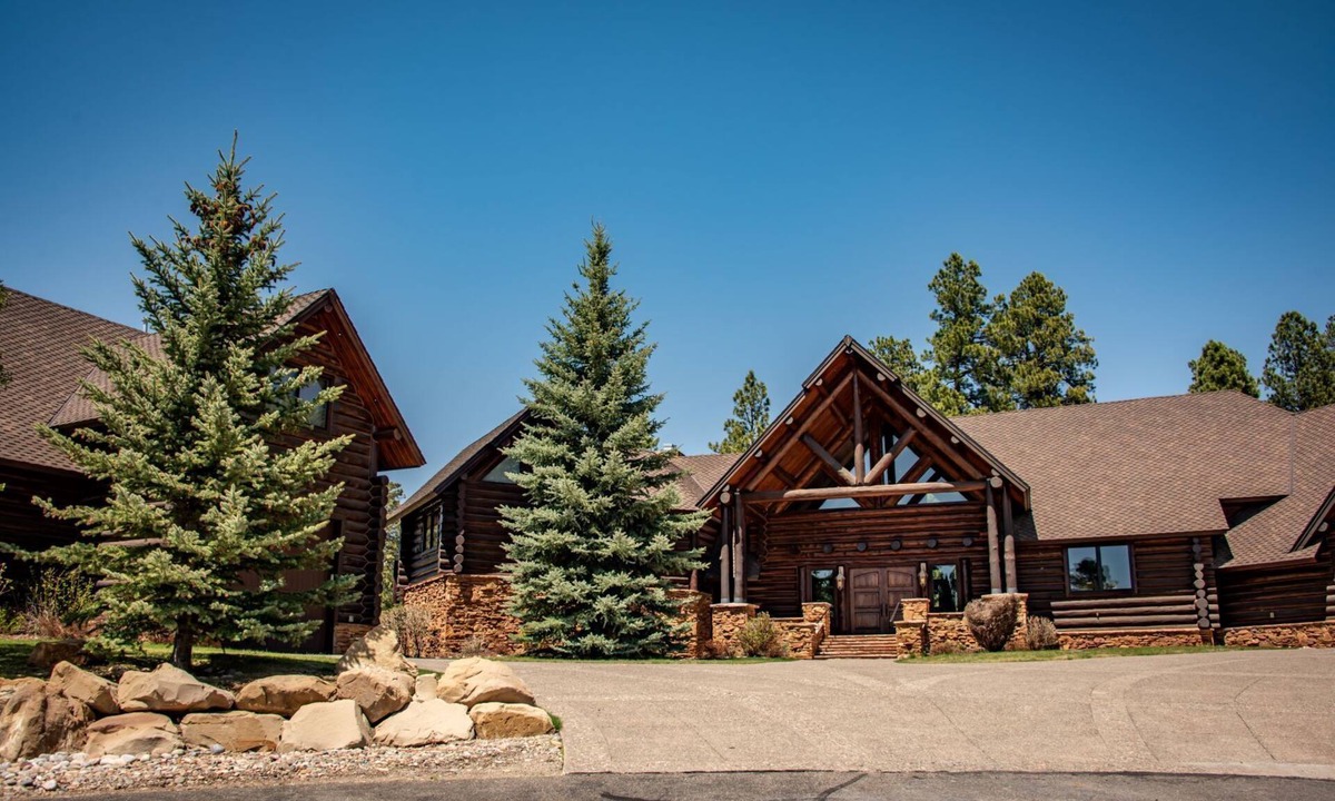 Pagosa Springs House | Majestic Colorado Log Home, Borders National Forest, Stunning