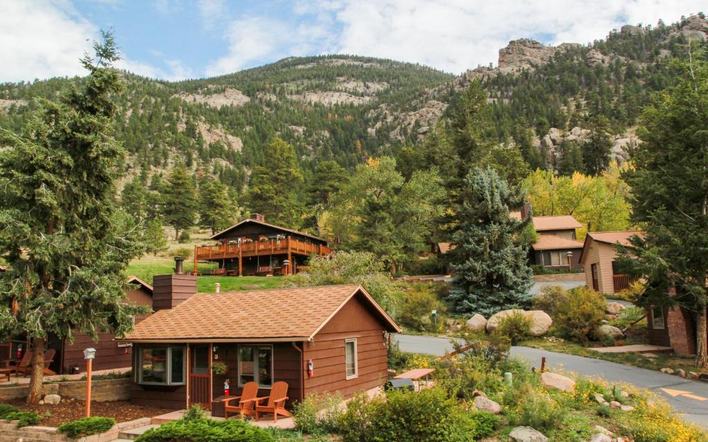 Estes Park Cabin | McGregor Mountain Lodge