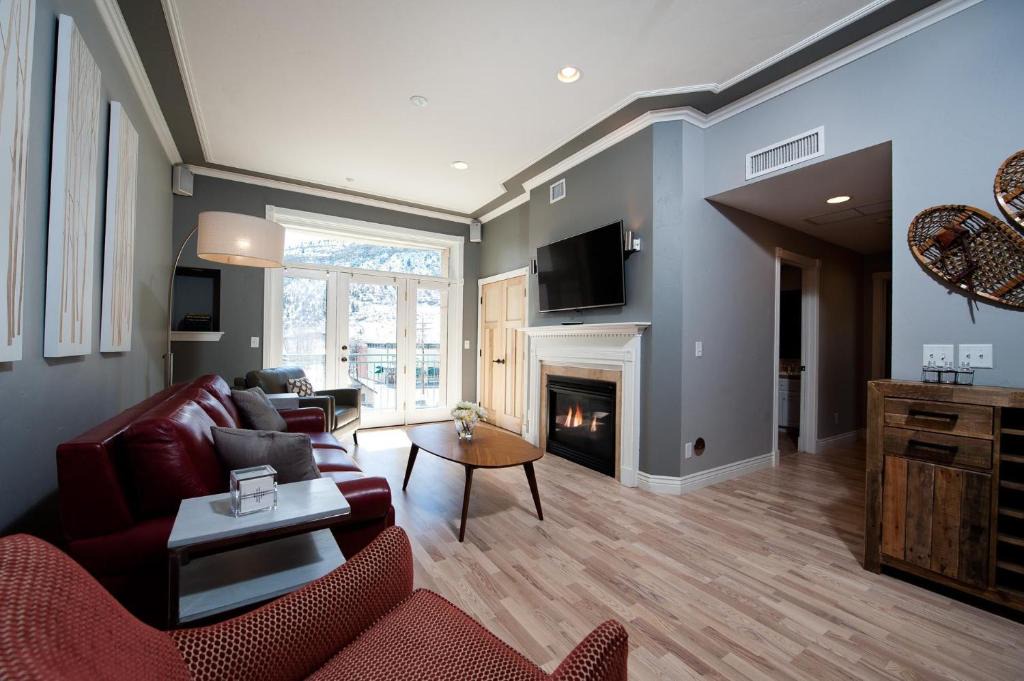 Historic Downtown Durango House | Mears House Unit 2C
