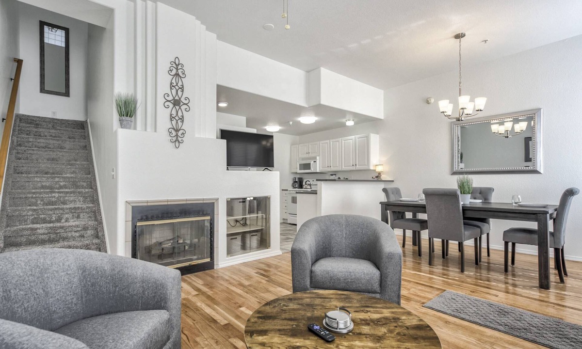 Southwest Colorado Springs House | Midterm Rental in Beautiful SW, Wifi, Garage, Sport Court, Trail, Broadmoor World Arena