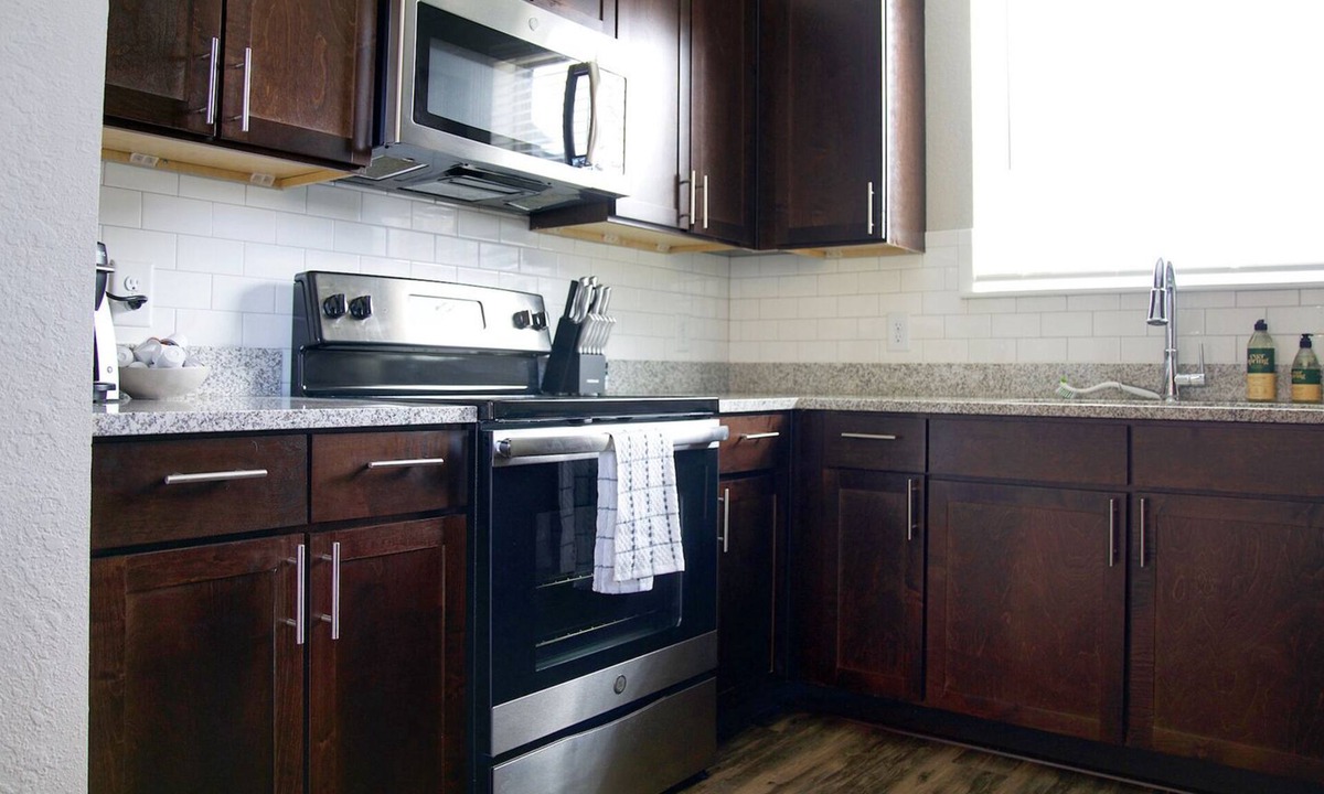 Briargate Apartment | Modern Apartment in Prime Location (ID2044X40)