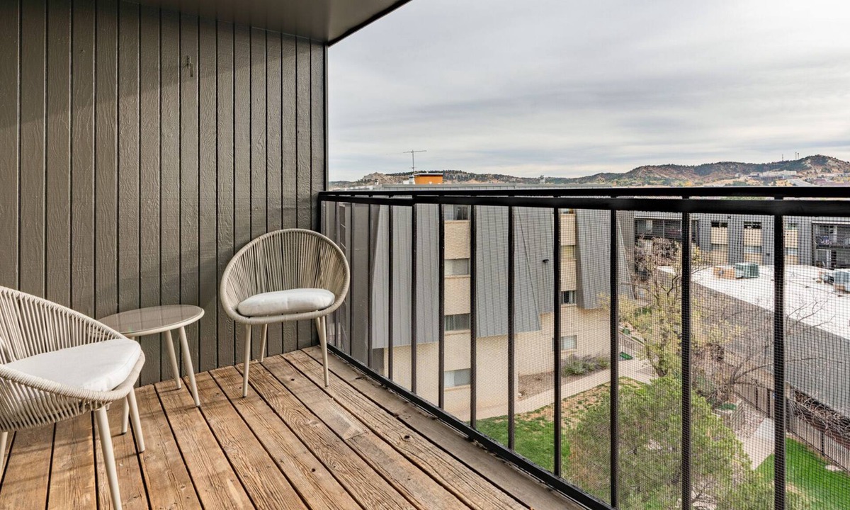 Northwest Colorado Springs Apartment | Modern Apartment in Prime Location (ID7160X43)