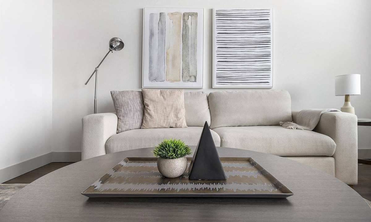 Longmont Apartment | Modern Apartment in Prime Location (ID1195X416)