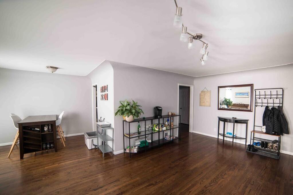 Barnum West House | Modern Home Near Downtown