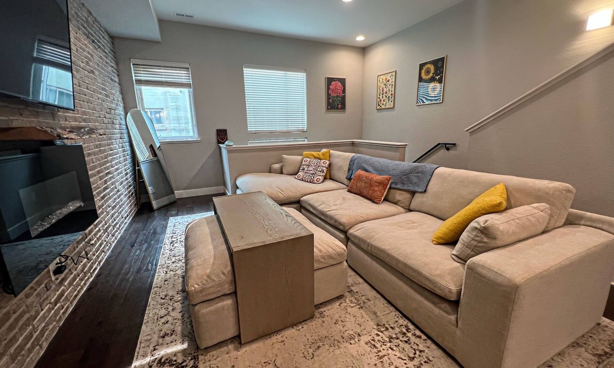 Highland House | Modern Home w/Rooftop Deck, Fireplace & Stunning City & Mountain Views