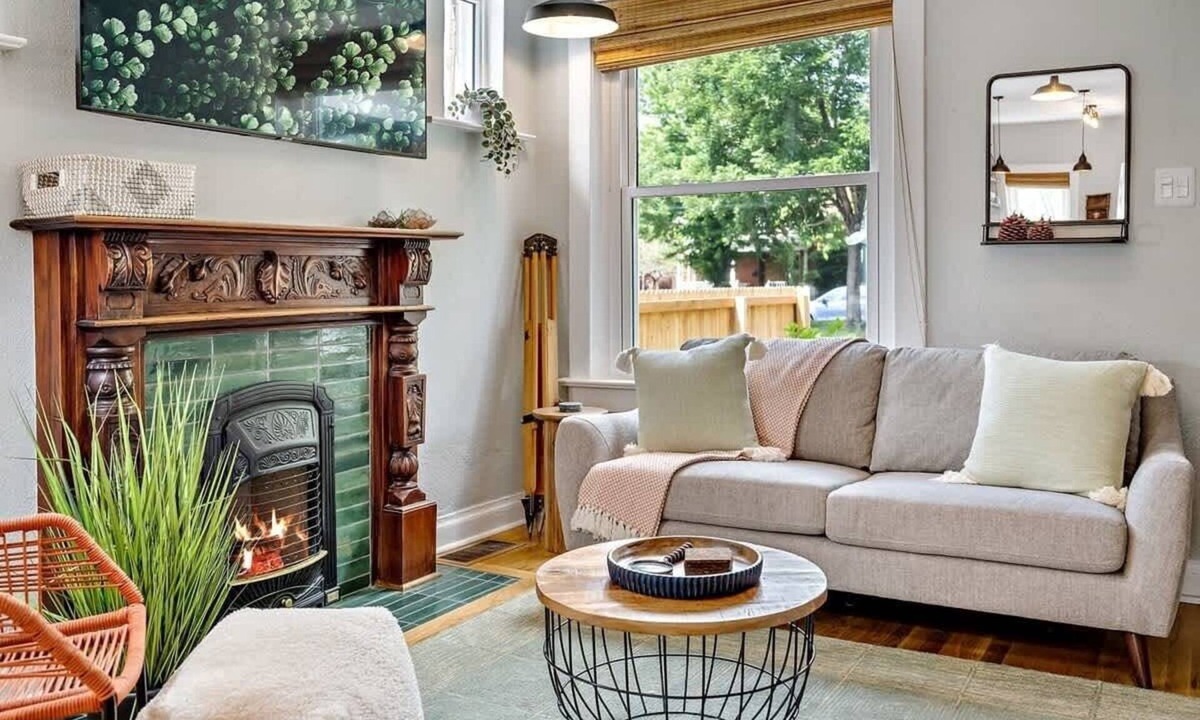 Speer House | Modern Luxury Townhome Steps to Shops & Dining