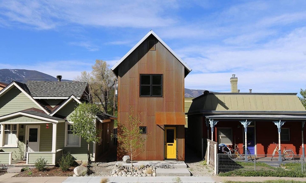 Salida House | Modern Parkside Surf House in Charming Salida