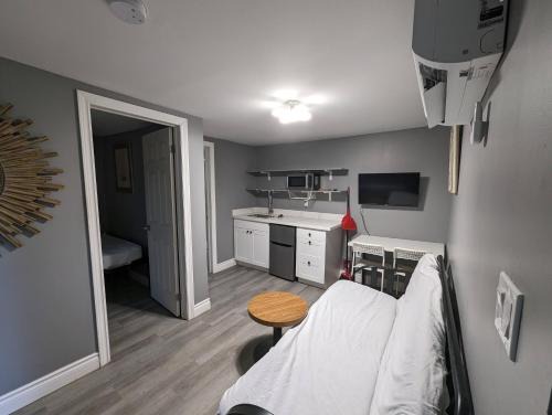 Wasaga Beach House | Modern Tiny Wood Cottage 03