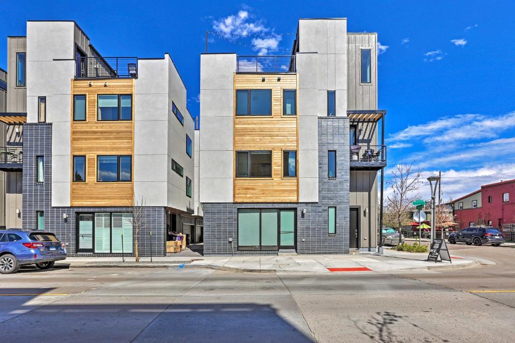 Berkeley House | Modern Townhome with Rooftop and Mountain Views!