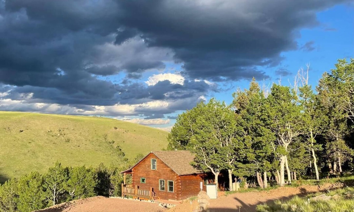 Fremont County Cabin | Mountain Meadow Cabin in Cotopaxi on 40 acres