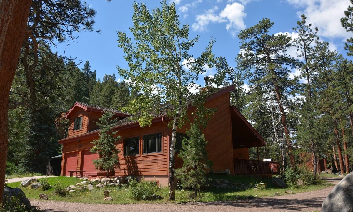 Aspen Brook House | Mountains and Memories - Near Nat’l Park and River, 4 bedroom, early check in