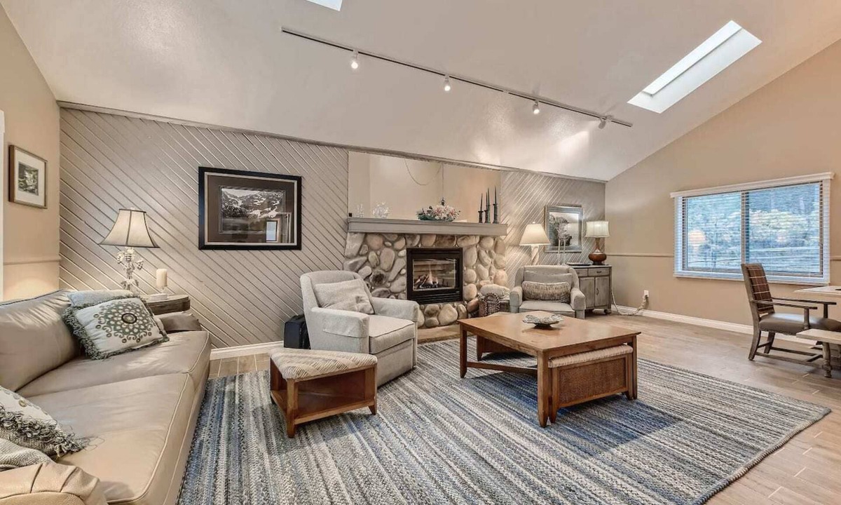 Perry Park House | Mountainside Escape: EV Charger, Patio & Views